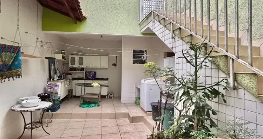 Sobrado na vila guilherme com quintal e edícula, 3 dormitórios 1 vaga