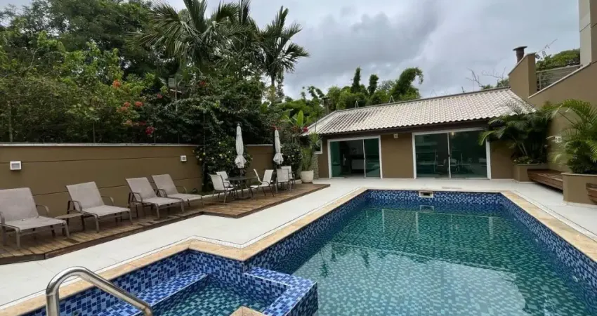 Casa em condomínio fechado com 4 quartos à venda na Avenida Senador José Ermírio de Moraes, Tremembé, São Paulo