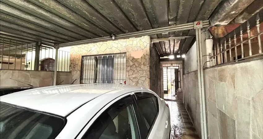 Casa térrea à venda no jaçana com 2 amplos dormitórios, quintal e 2 vagas.