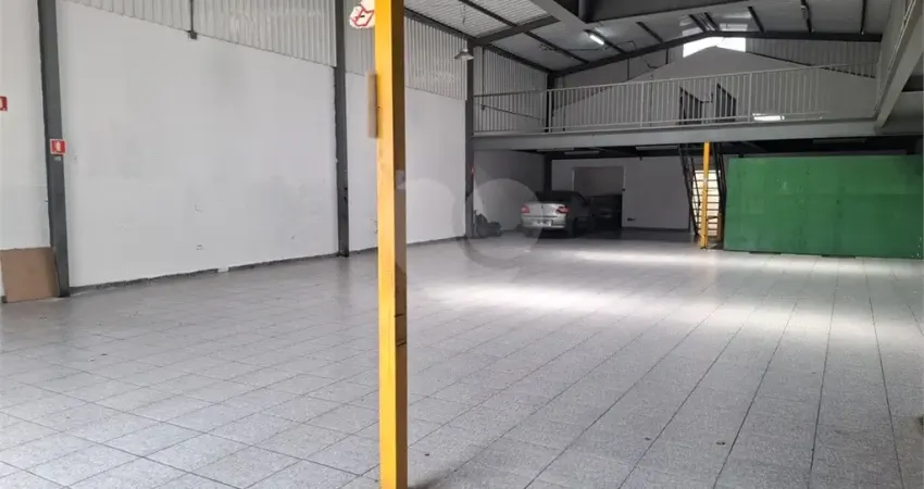 Barracão / Galpão / Depósito para alugar na Rua Doutor Dolzani, 135, Jardim da Glória, São Paulo