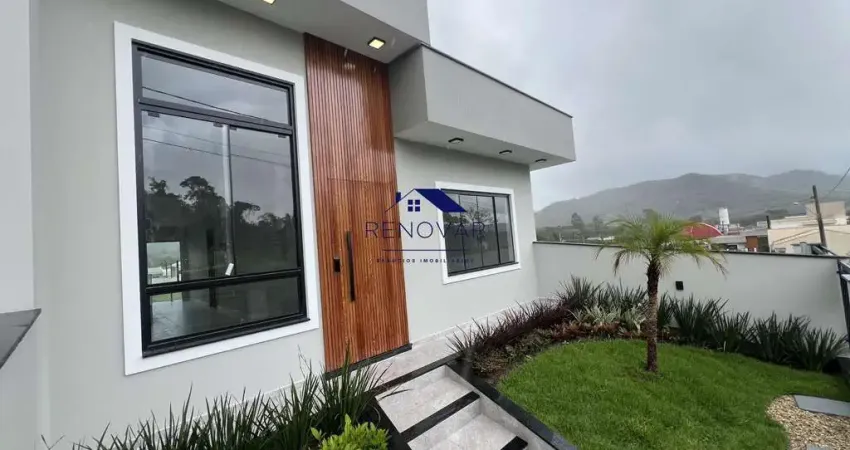 Casa com 4 Dormitórios e Churrasqueira – Lisboa III, Forquilhas – São José/SC