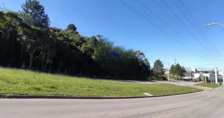 Terreno com 3.576 m² na Avenida das Torres – São José/SC