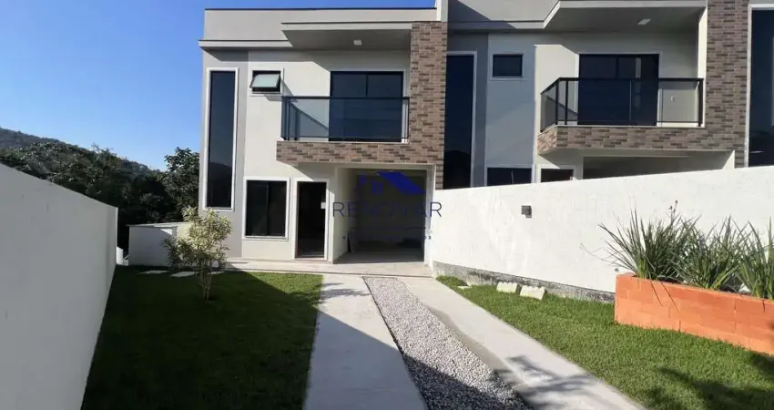 Excelente Sobrado com 3 Dormitórios e Churrasqueira – Jardim Botânico, São José
