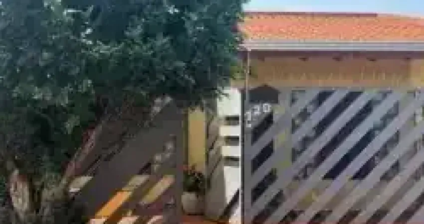 Vendo linda casa com 2 quartos, 1 suíte, 3 banheiros com area gourmet.