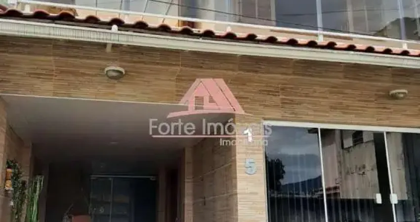 Casa Duplex com 3 quartos sendo 1 suíte - No Condomínio próximo ao West Shopping - CG/RJ