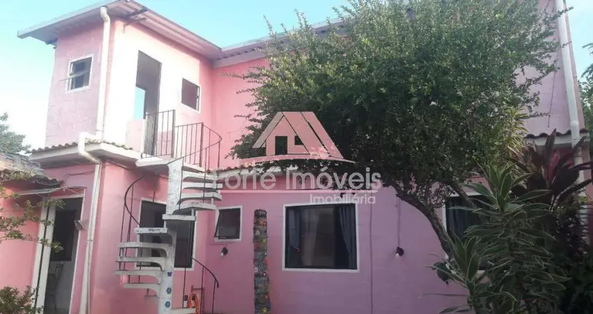 Duplex à venda, 3 quartos, 1 suíte, 2 vagas, Centro - Maricá/RJ