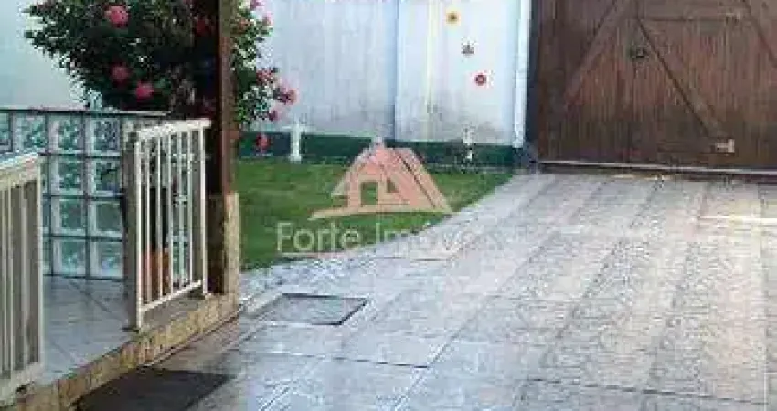 Casa com 2 quartos à venda na Rua das Violetas, Centro, Maricá