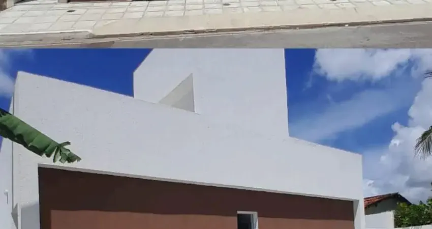 EXCELENTE CASA EM RESIDENCIAL, ÓTIMO ACABAMENTO E BOA LOCALIZAÇÃO