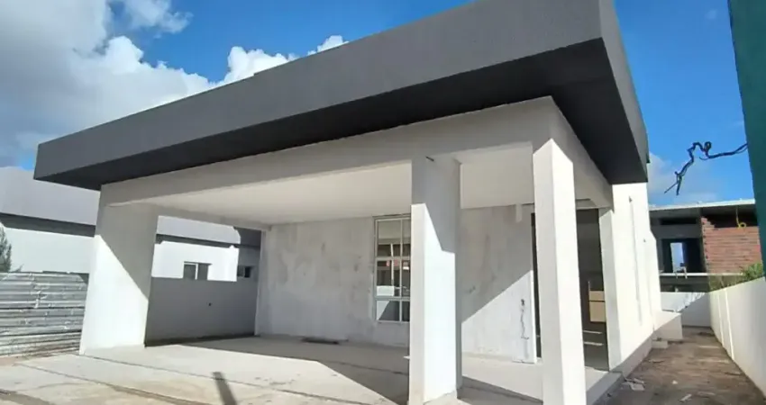 EXCELENTE CASA ALTO PADRÃO, EM CONDOMINIO FECHADO, COM ÁREA DE LAZER COMPLETA
