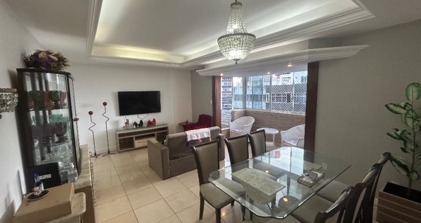 Apartamento com 3 quartos à venda na Rua Desembargador Oscar Dantas, 126, Graça, Salvador