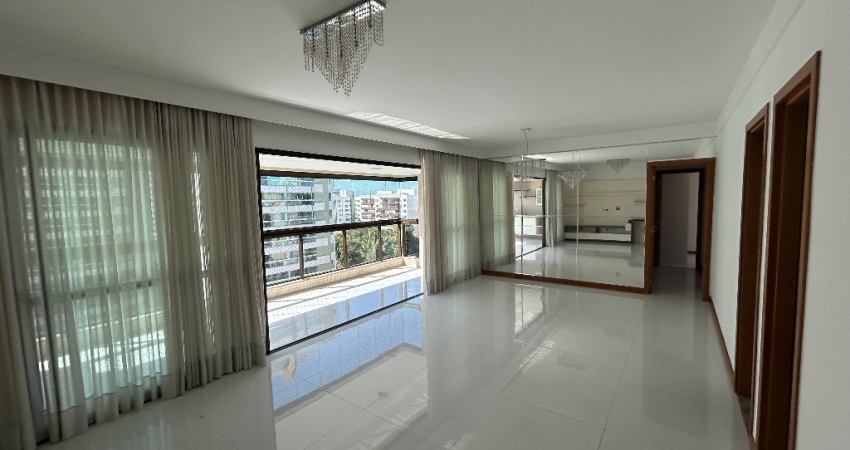 Apartamento com 3 quartos para alugar na Avenida Alphaville, 634, Alphaville I, Salvador