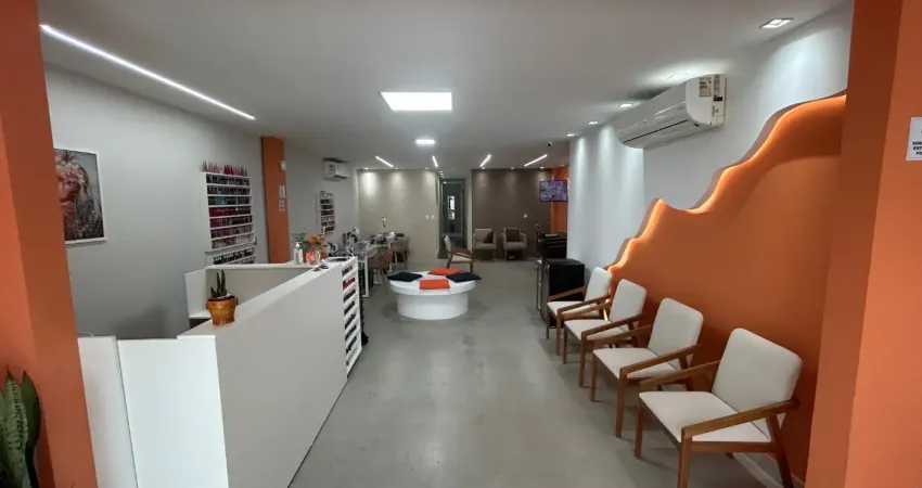 Casa comercial de 180 m² de área total e 135 m² de área construída, pituba