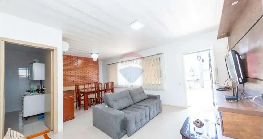 Casa 3 quartos com suíte - 216m2 privativos - Petrópolis