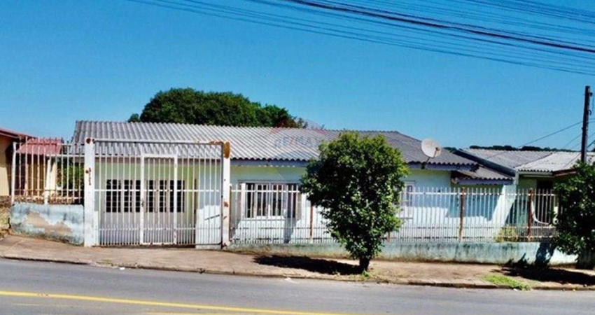 CASA EM PASSO FUNDO 4 QUARTOS (1 É SUÍTE) BOM PARA PONTO COMERCIAL E ESCRITÓRIO