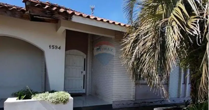 Casa Comercial