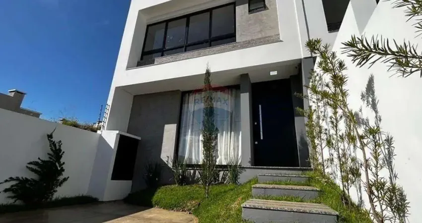 Casa moderna com piscina e segurança total no bairro cidade nova