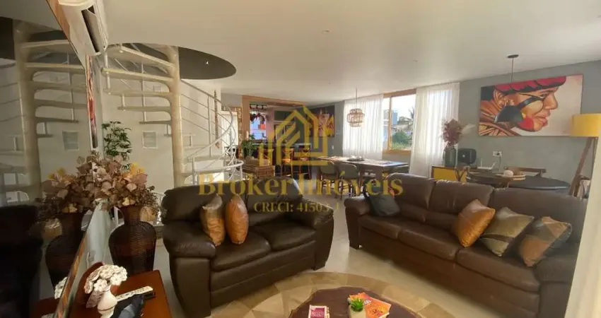 Casa Triplex totalmente Tematizada com seu estilo Indígena em Ubatuba - Saco da Ribeira- Litoral Norte SP