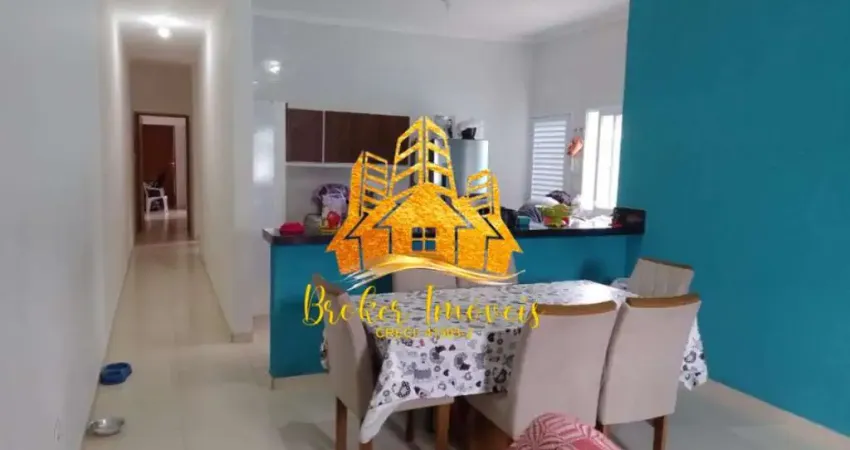Belíssima Casa no Gaivotas Caraguatatuba, próximo a farmácias e comércios do bairro