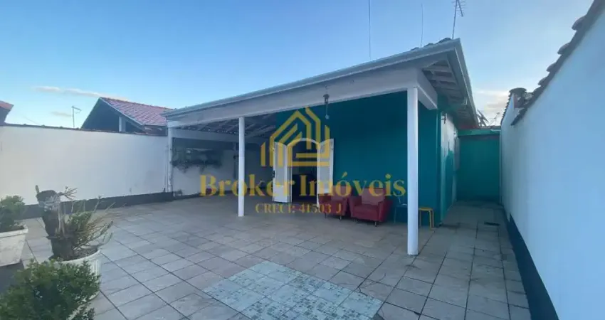Oportunidade de casa térrea no Massaguaçu bem pertinho da praia apenas 200 metros da praia