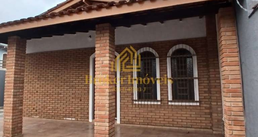Casa com Edícula à 550M da Praia Martim de Sá Caraguatatuba/SP
