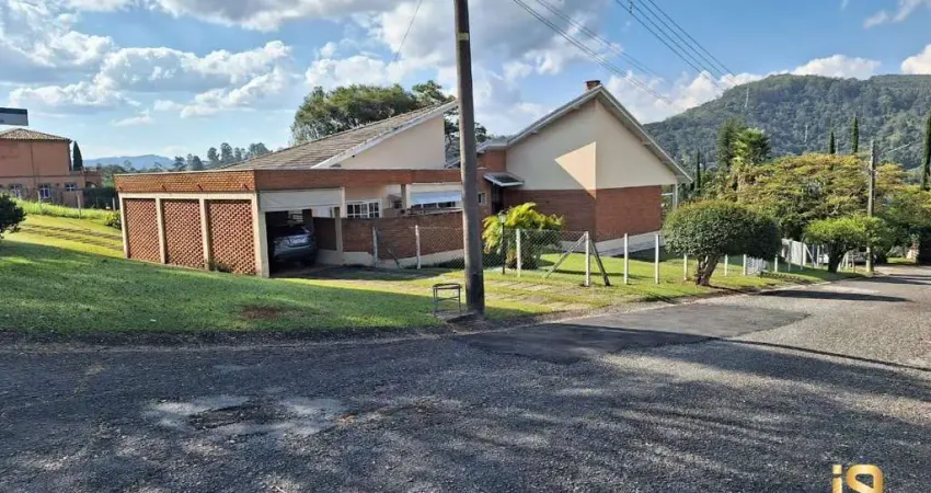 Excelente casa no Condomínio Jardim das Palmeiras em Bragança Paulista