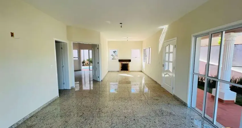 Casa para venda no Condomínio Colinas de São Francisco em Bragança Paulista-SP