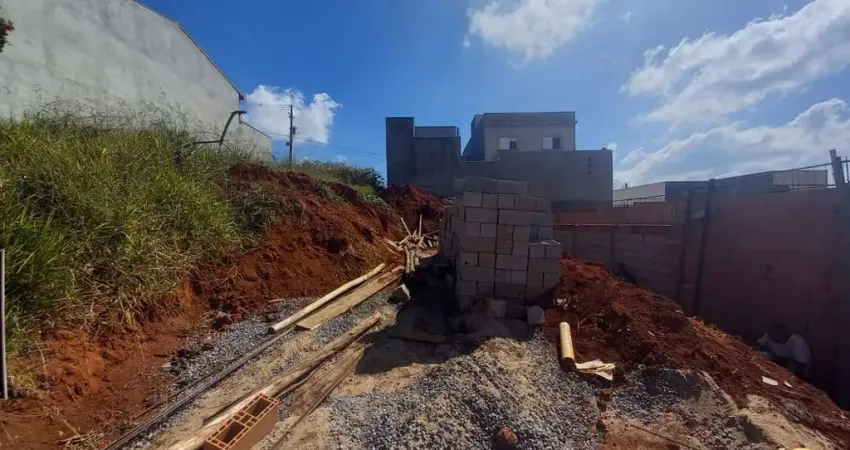 Terreno à venda no Residencial Villa Verde em Bragança Paulista-SP