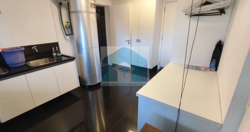 Apartamento Campo Belo, 346m² ,3 suites e 5 vagas , sendo 1 box,com lazer