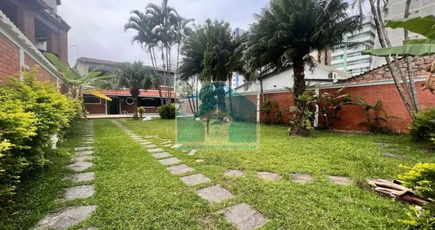 Sobrado no Balneario Flórida Praia Grande SP, com 3 dormitórios.