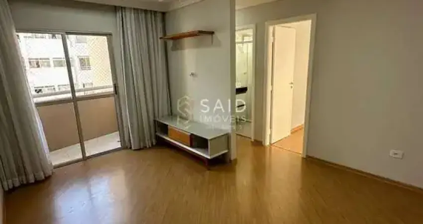 Lindo Apartamento Reformado no Condomínio Flora 2 – 2 Dormitórios Grandes!