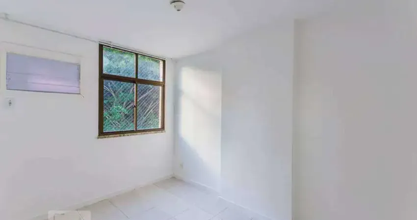 Apartamento para venda tem 60 metros quadrados com 2 quartos em Ingá - Niterói - RJ