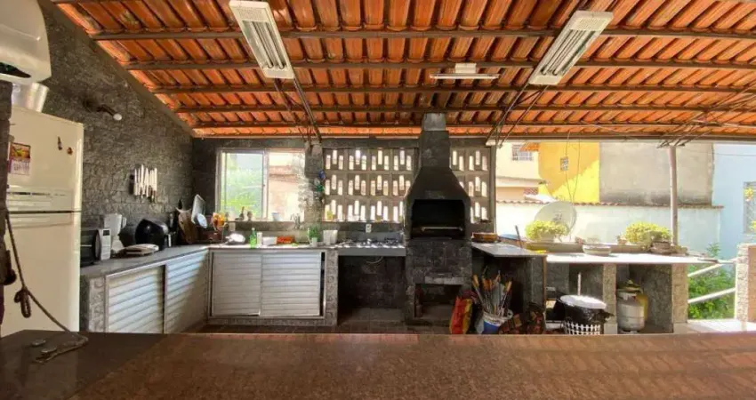 Casa com 4 dormitórios à venda, 330 m² por R$ 950.000,00 - João Pinheiro - Belo Horizonte/MG