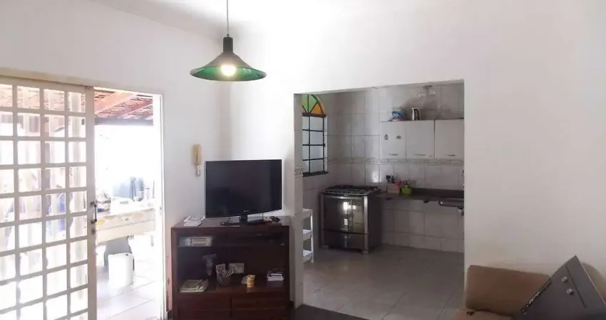 Classe A oferece esta Casa com 03 dormitórios à venda, 261 m² por R$ 850.000,00 - Padre Eustáquio - Belo Horizonte/MG