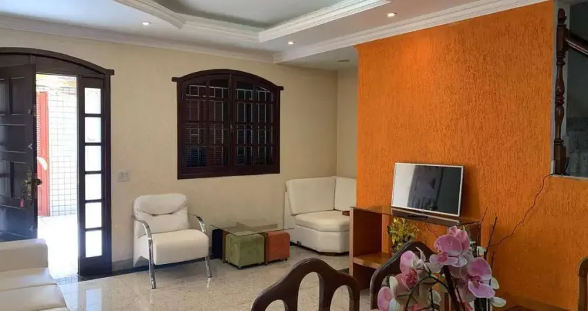 Classe A Imóveis apresenta: Casa incrível no bairro Padre Eustáquio