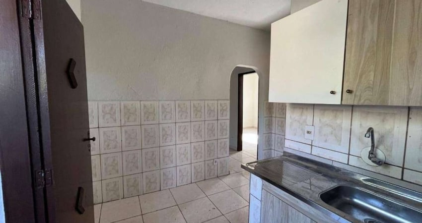 Casa com 2 dormitórios para alugar, 55 m² por R$ 1.100,01/mês - João Pinheiro - Belo Horizonte/MG