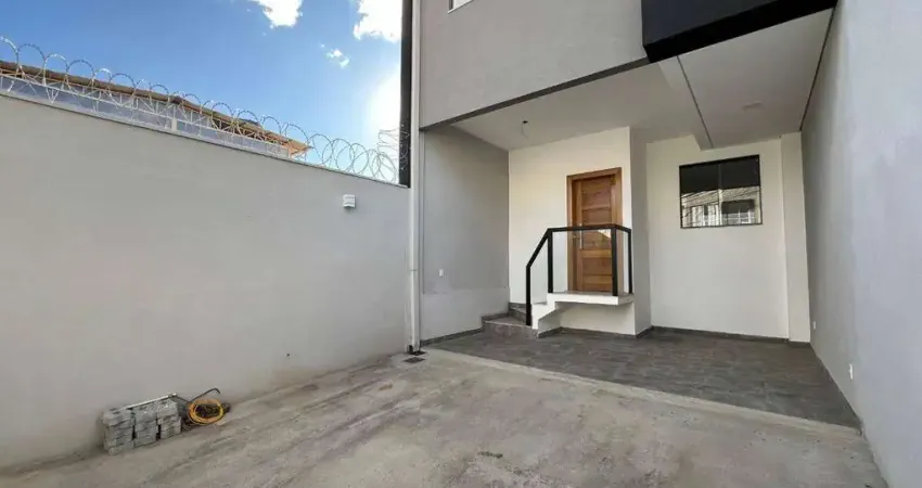 A Classe A oferece esta Casa com 3 dormitórios à venda, 155 m² por R$ 750.000 - Cabral - Contagem/MG
