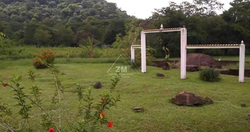 Fazenda à venda na Estrada Tabuleiro, 24, Tinguá, Nova Iguaçu