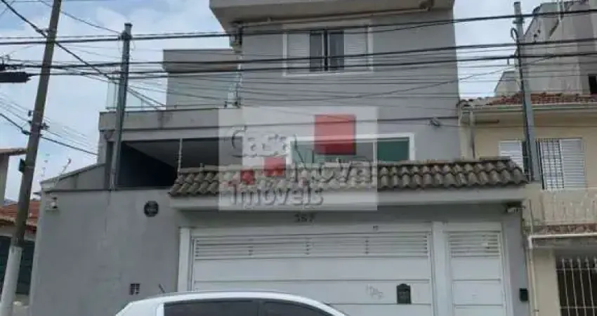 Casa à venda na Rua Mata Redonda, 367, Vila Nivi, São Paulo