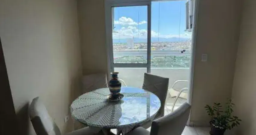 Apartamento 2 dormitórios reformado e planejado – 500m da praia na ocian!