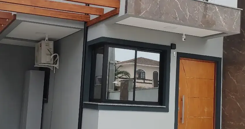 Sobrado/ aluguel de temporada r$ 1.100, por dia! 100m. upa e posto policial-250m do mar!