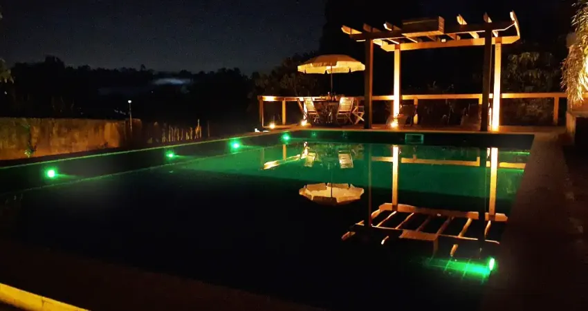 Maravilhosa Chácara em Ibiúna - Venda Direto com Proprietário - Jacuzzi Aquecida