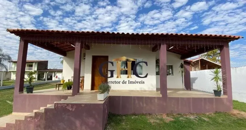 CASA À VENDA - CONDOMÍNIO TERRAS DE SÃO FRANCISCO - Salto de Pirapora/SP.
Área Construída: 198,00 m