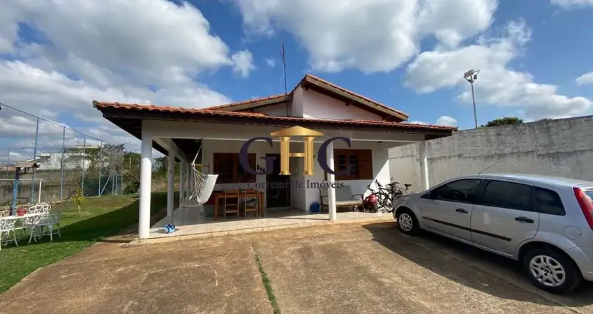 CASA À VENDA - CONDOMÍNIO TERRAS DE SÃO FRANCISCO - Salto de Pirapora/SP.
Área Construída: 150 m² /