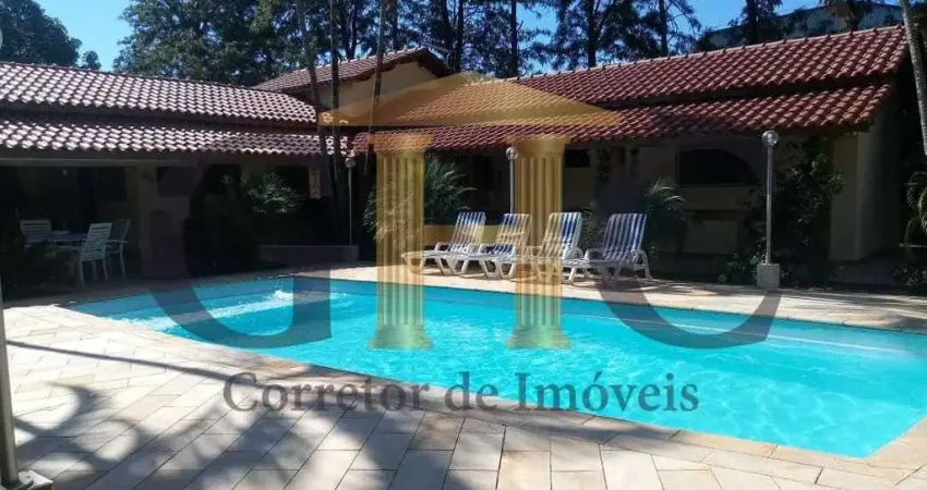 ** OPORTUNIDADE ** Casa à Venda no Cond. Terras de São Francisco - Salto de Pirapora/SP.
CASA À VEN