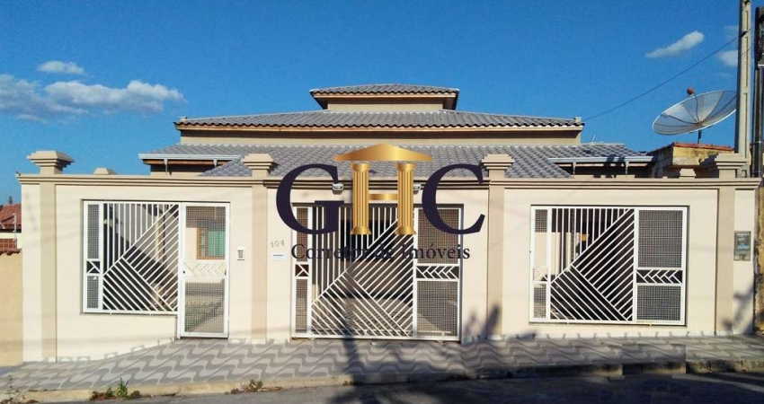 *** VENDO *** EXCELENTE CASA NO JARDIM ÁUREA - SALTO DE PIRAPORA/SP
3 Dormitórios - Boa Localização