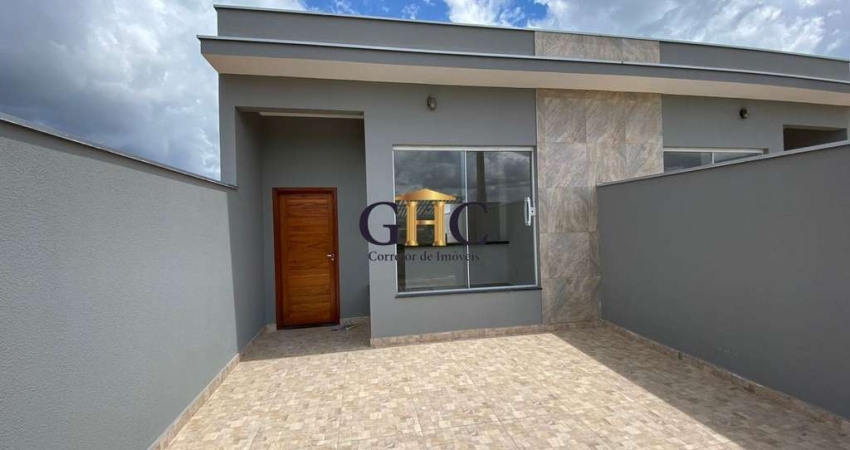 GRANDE OPORTUNIDADE - CASAS À VENDA - JARDIM SÃO LUCAS - SALTO DE PIRAPORA/SP.
Área Construída: 65