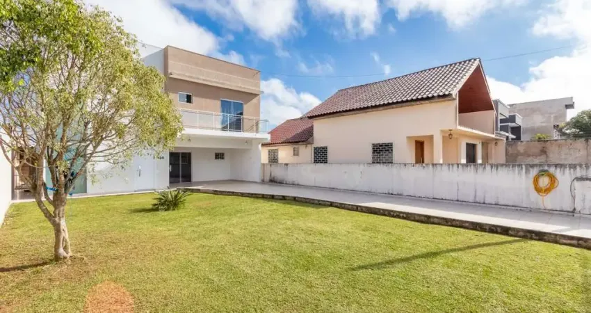 Sobrado para Venda em Fazenda Rio Grande, Nações, 3 dormitórios, 1 suíte, 3 banheiros, 6 vagas