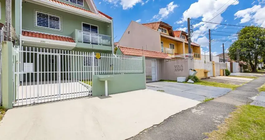 Casa para Venda em Curitiba, Capão Raso, 3 dormitórios, 1 suíte, 4 banheiros, 2 vagas