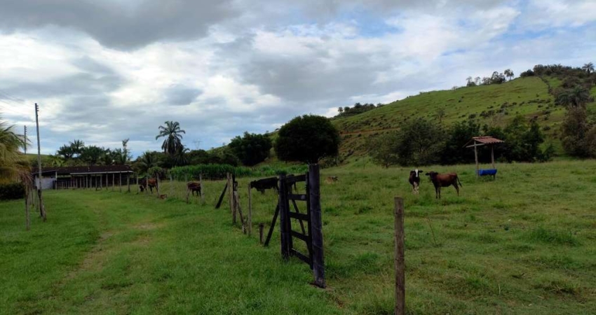 Fazenda para Venda em Itaboraí, Centro (Sambaetiba), 3 dormitórios, 1 suíte, 2 banheiros, 1 vaga