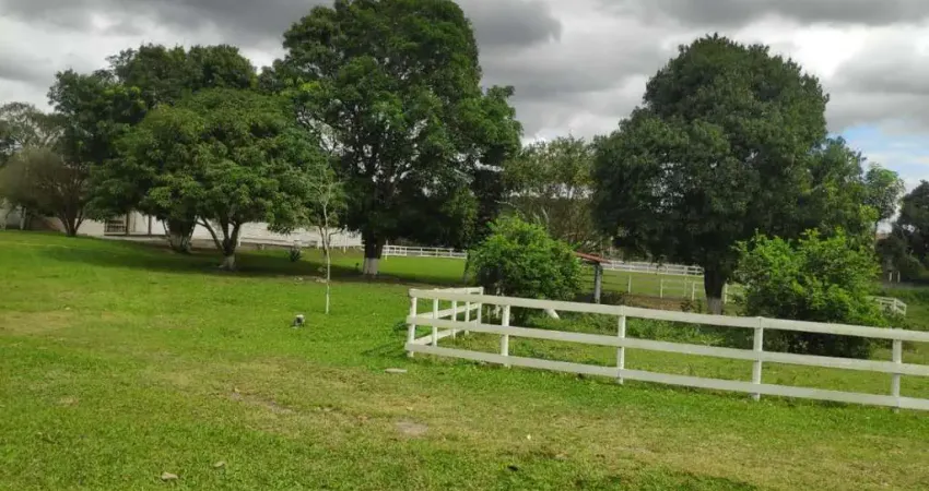 Sítio para Venda em Itaboraí, Joaquim de Oliveira, 2 dormitórios, 1 suíte, 2 banheiros, 1 vaga